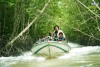 Dịch vụ thuê ca nô tham quan khu rừng ngập mặn trải nghiệm dỡ cua bắt cá cùng người dân (4)