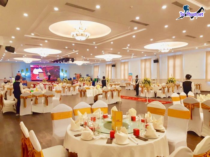 Top 7 địa điểm tổ chức tiệc cưới nổi tiếng nhất tại Đà Nẵng cực xinh cho cô dâu chú rể (4)