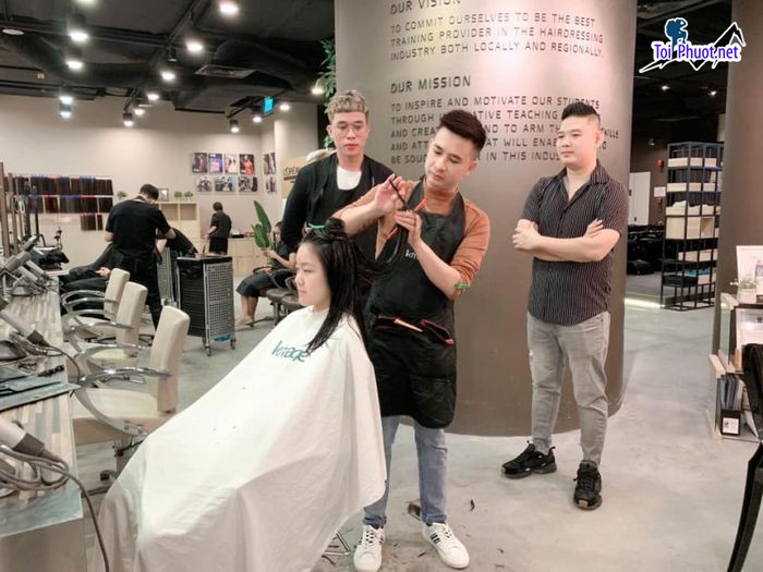 Top 10 Hair salon cắt tóc ngắn đẹp nhất tỉnh Hồ Chí Minh sáng tạo xu hướng tóc quốc tế (5)