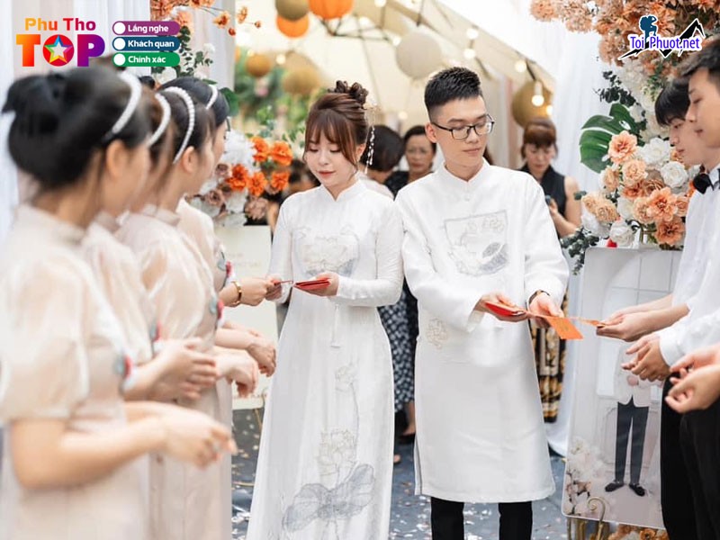 Top 5 Cửa hàng cho thuê áo dài đẹp, giá tốt nhất tại Phú Thọ áo dài hiện đại, thời thường nhất (1)