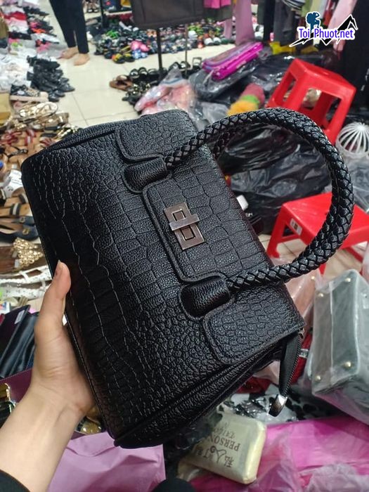 Top 5 shop bán túi xách đẹp ở Vĩnh Yên Vĩnh Phúc được chị em yêu thích nhất hàng tốt giá rẻ (3)