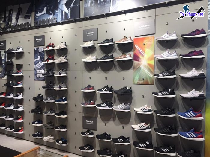 Top 6 Shop bán giày thể thao đẹp nhất tỉnh Thanh Hóa đội ngũ nhân viên thân thiện (2)