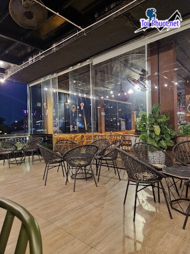 Top 8 Quán cafe 2424 tại Quảng Ninh mở cửa qua đêm được yêu thích nhất không gian mát mẻ (4)