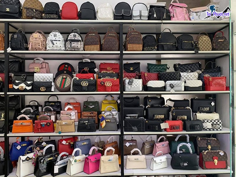 Top 9 shop bán túi xách đẹp ở Lào Cai được chị em yêu thích nhất đẹp, sang trọng (2)