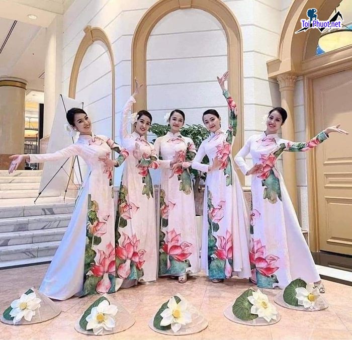Top 10 Cửa hàng cho thuê trang phục biểu diễn giá rẻ uy tín nhất tại Hồ Chí Minh giá cả phải chăng (1)