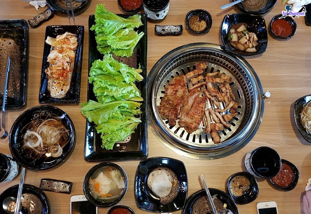 Top 10 Địa chỉ buffet ngon giá rẻ, hút khách nhất Đắk Lắk thỏa ga ăn uống (3)