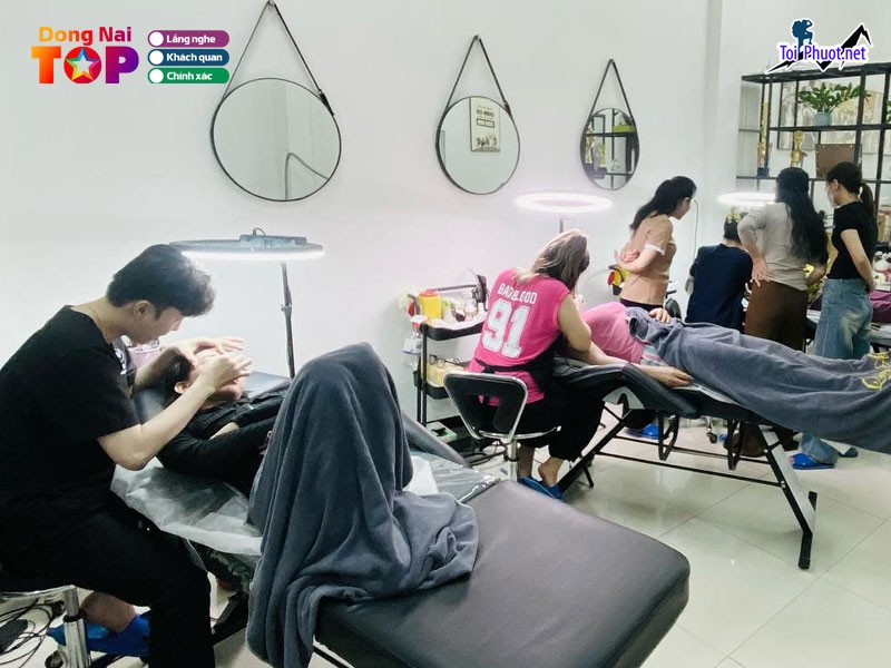 Top 10 địa chỉ làm chân mày điêu khắc đẹp nhất ở Đồng Nai an toàn trong quá trình làm (1)