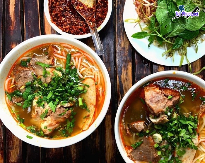 Top 10 Quán bún bò Huế ngon ở Cà Mau chuẩn vị ngon mê li khó cưỡng lại (4)