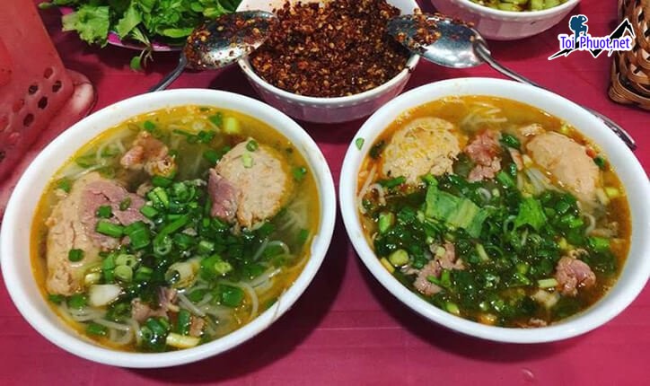 Top 10 Quán bún bò Huế ngon ở Cà Mau chuẩn vị ngon mê li khó cưỡng lại (5)