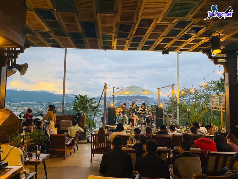 Top 10 Quán Cafe Acoustic lãng mạn nhất Hưng Yên bạn nên đến nhất hàng đầu (4)