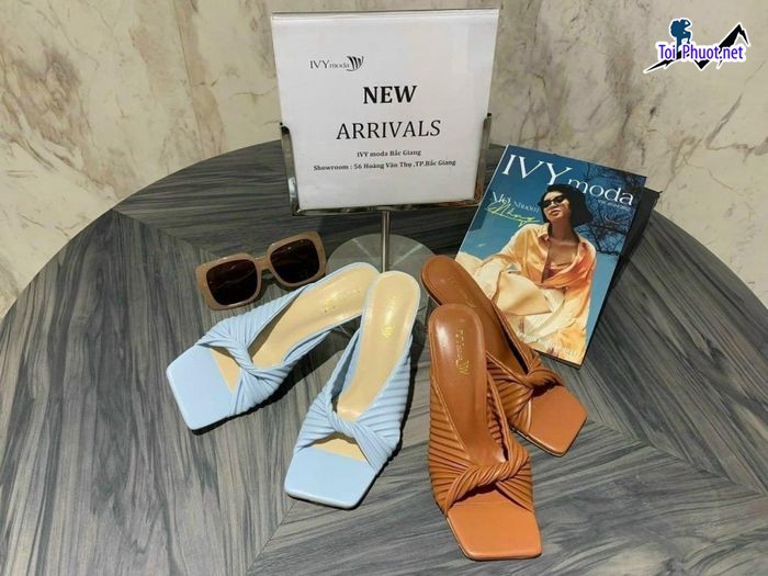 Top 10 Shop giày nữ đẹp được yêu thích nhất Cao Bằng màu sắc bắt mắt (5)