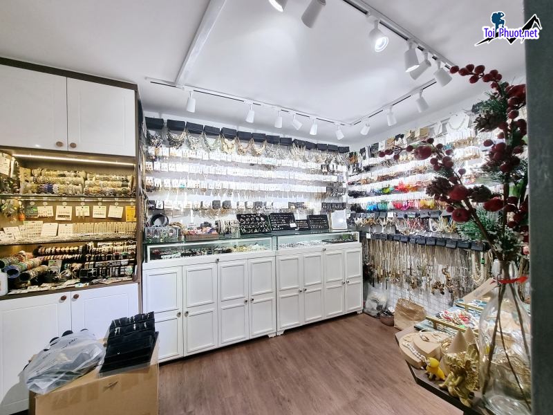 Top 10 Shop phụ kiện được phái đẹp yêu thích nhất tại Hà Nội thiết kế độc đáo, gây ấn tượng (3)