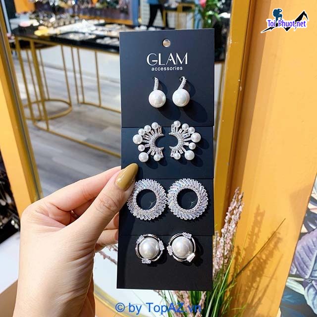 Top 10 Shop phụ kiện được phái đẹp yêu thích nhất tại Hưng Yên khuyên tai lấp lánh (1)