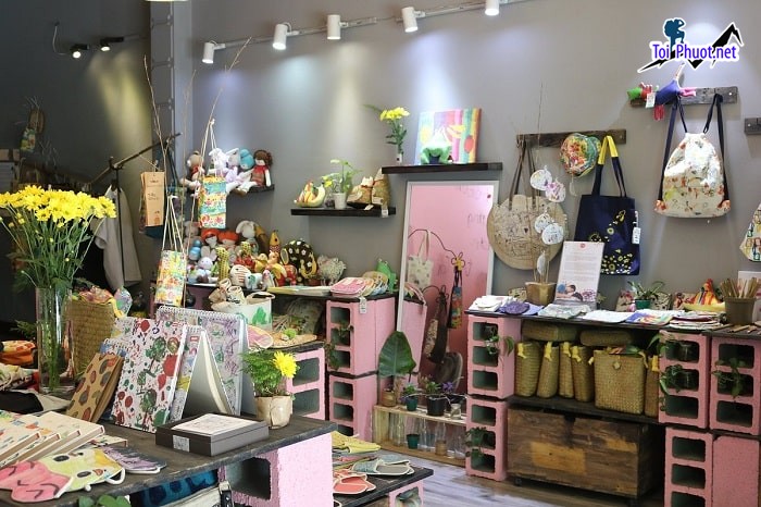 Top 10 Shop quà lưu niệm chất lượng nhất ở Hưng Yên đội ngũ nhân viên nhiệt tình (1)