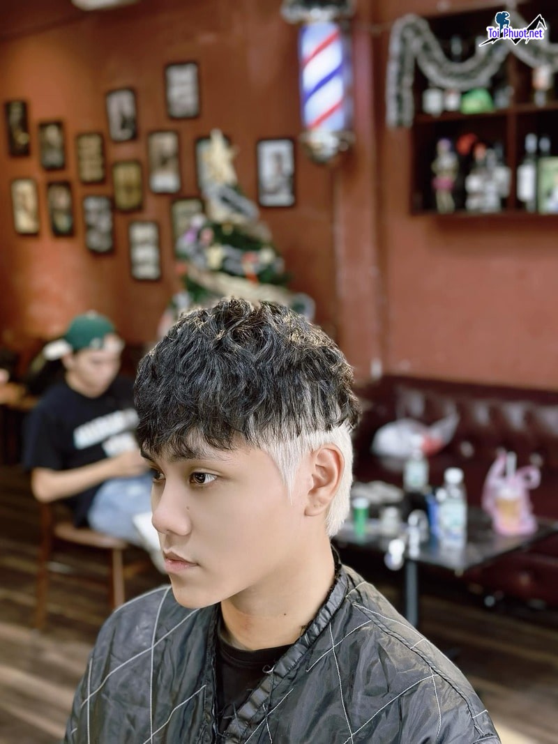 Top 10 Tiệm cắt tóc nam đẹp nhất tại Khánh Hòa đa dạng phong cách (5)