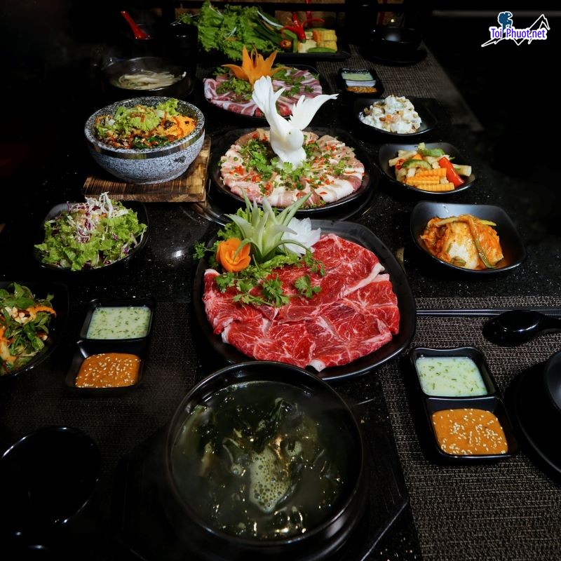 Top 11 Địa chỉ buffet ngon giá rẻ, hút khách nhất Lâm Đồng menu đa dạng (3)