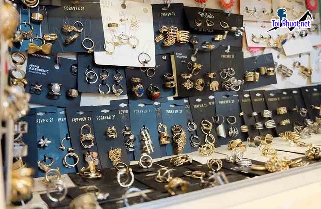 Top 11 Shop phụ kiện được phái đẹp yêu thích nhất tại Quảng Ninh thiên đường cho chị em (5)