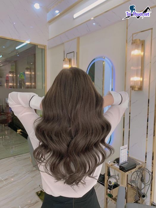 Top 11 Tiệm cắt và tạo kiểu tóc đẹp nhất Đồng Nai không gian chuyên nghiệp (7)