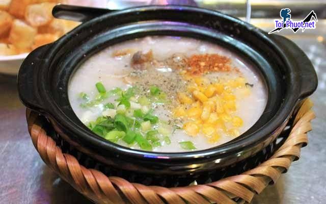 Top 12 Quán cháo ngon nhất Hà Nội nhiệt tình nên rất hút khách (5)
