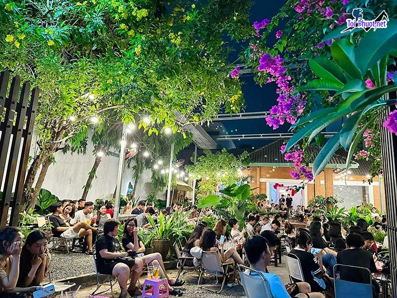 Top 15 Quán Cafe Acoustic lãng mạn nhất Hồ Chí Minh bạn nên đến nhất độc đáo (8)