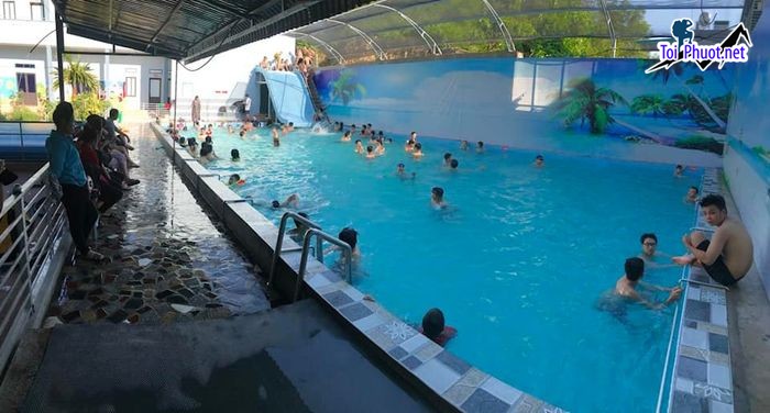 Top 5 Bể bơi công cộng có giá vé rẻ và chất lượng nhất Quảng Ninh nước trong (4)