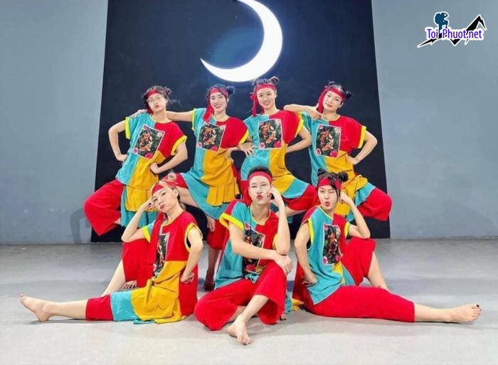 Top 5 Cửa hàng cho thuê trang phục biểu diễn giá rẻ uy tín nhất tại Đà Nẵng tốt nhất (3)