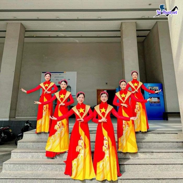 Top 5 Cửa hàng cho thuê trang phục biểu diễn giá rẻ uy tín nhất tại Tuyên Quang số lượng phong phú (2)