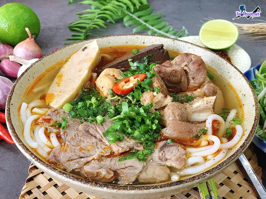 Top 5 Quán bún bò Huế ngon ở An Giang hình thức đẹp mắt, suất ăn đầy đặn (1)