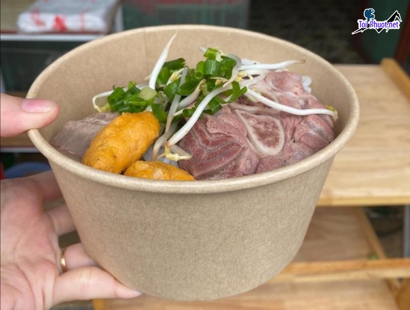 Top 5 Quán bún bò Huế ngon ở An Giang hình thức đẹp mắt, suất ăn đầy đặn (3)
