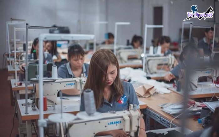 Top 5 Xưởng may quần áo thời trang giá tốt, uy tín nhất Tuyên Quang vải tốt (1)