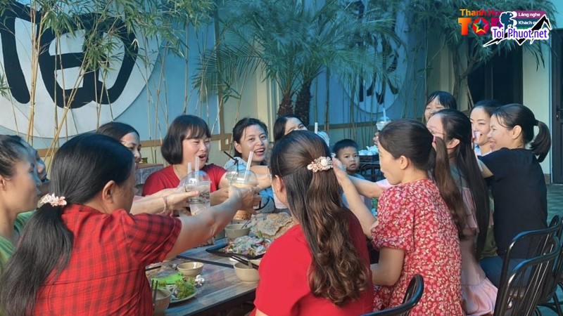 Top 6 Địa chỉ bán đồ ăn Thái ngon tuyệt ở Thanh Hóa không gian rộng rãi thoáng mái (1)