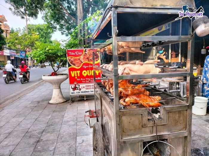 Top 6 Quán vịt quay ngon nhất Hà Tĩnh thái độ phục vụ đạt chuẩn (3)