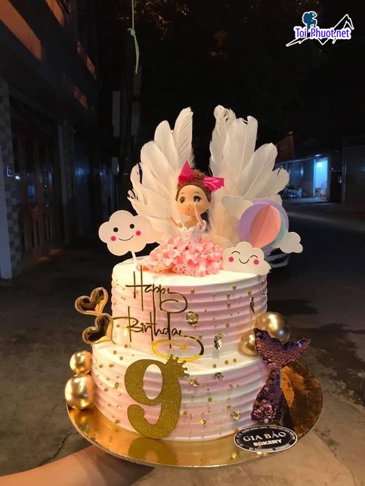 Top 6 Thương hiệu bánh kem nổi tiếng Quảng Ninh lớp kem béo ngậy (4)