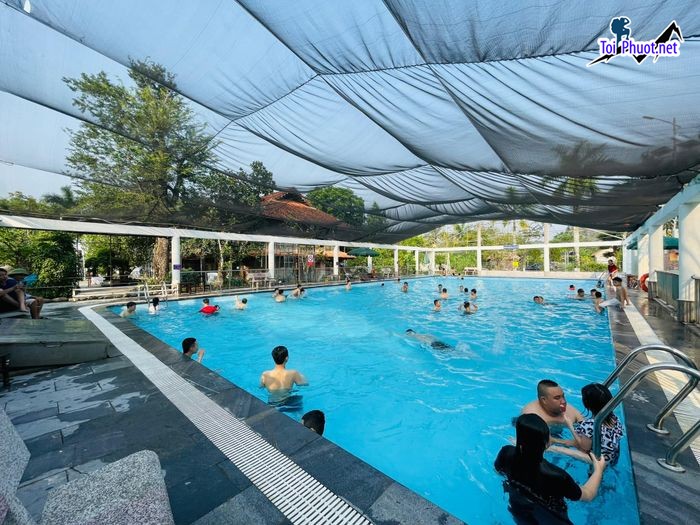 Top 7 Bể bơi công cộng có giá vé rẻ và chất lượng nhất Nghệ An tốt nhất (3)
