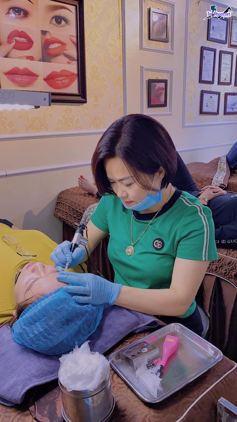 Top 7 địa chỉ làm chân mày điêu khắc đẹp nhất ở Đồng Tháp công nghệ phun xăm hiện đại (4)