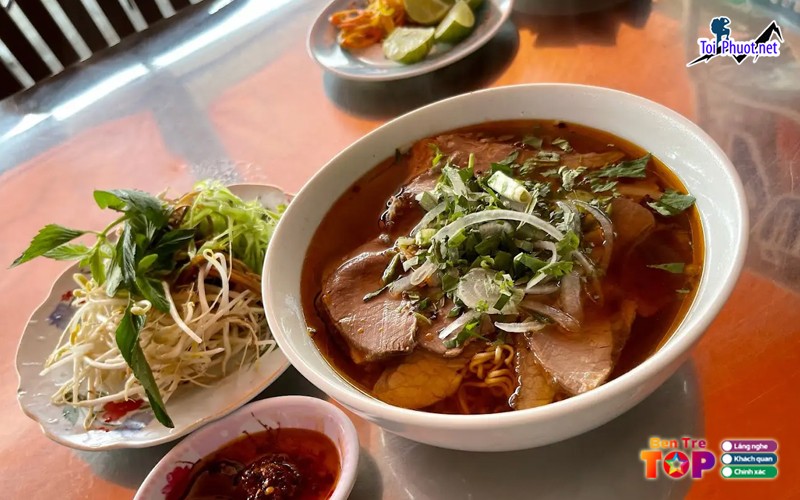 Top 7 Quán bún bò Huế ngon ở Hải Phòng có truyền thống nấu lâu đời (5)