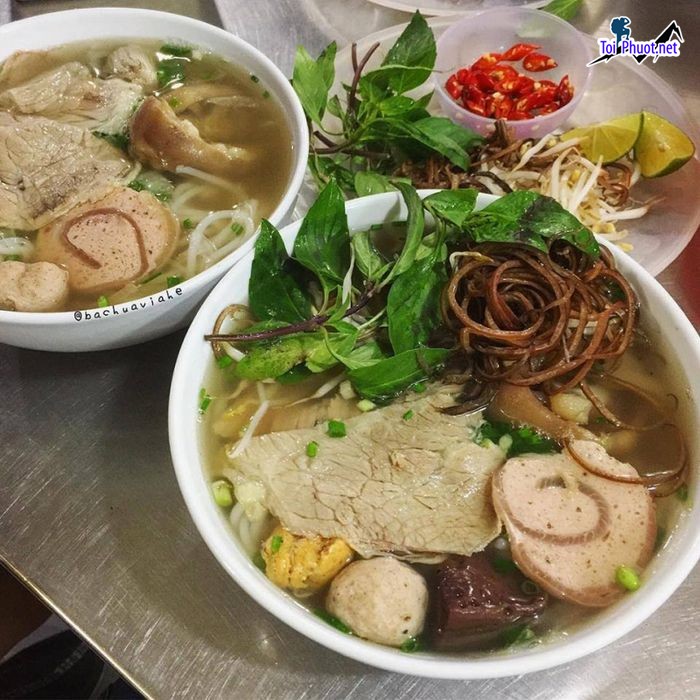 Top 7 Quán bún bò Huế ngon ở Quảng Trị thưởng thức hương vị độc đáo (4)
