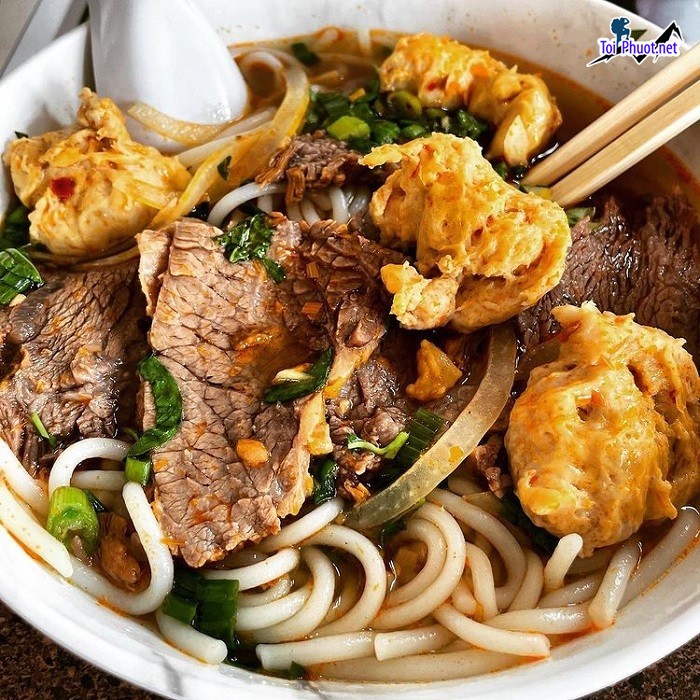 Top 7 Quán bún bò Huế ngon ở Vĩnh Long bạn nên ghé quá thử 1 lần (3)
