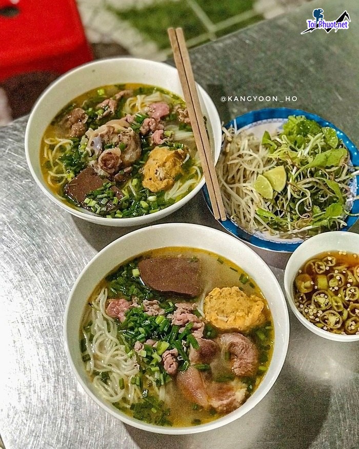 Top 7 Quán bún bò Huế ngon ở Vĩnh Long bạn nên ghé quá thử 1 lần (4)