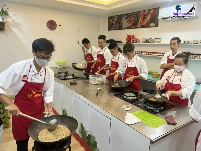 Top 7 Trung tâm dạy nấu ăn uy tín nhất Hà Nội hàng đầu tại đây (4)