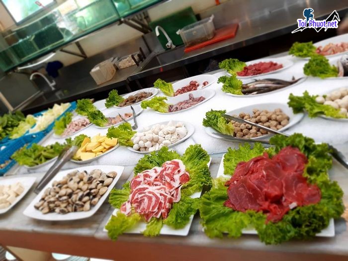 Top 8 Địa chỉ buffet ngon giá rẻ, hút khách nhất Đà Nẵng đa dạng món ăn ngon (2)