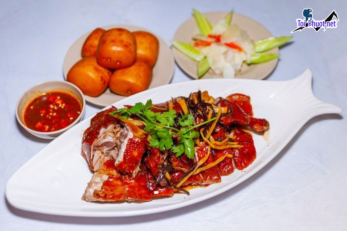 Top 8 Quán vịt quay ngon nhất Cần Thơ phục vụ chuyên nghiệp và chu đáo (2)