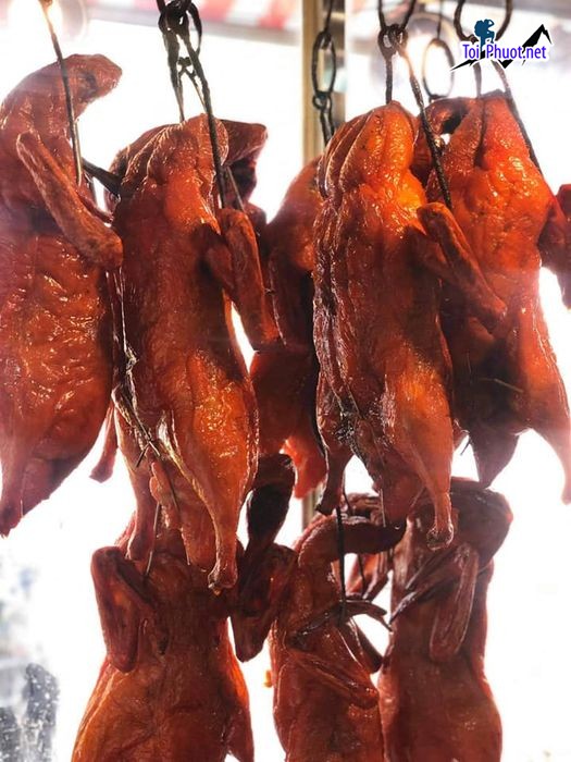 Top 8 Quán vịt quay ngon nhất Cần Thơ phục vụ chuyên nghiệp và chu đáo (4)