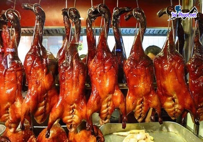 Top 8 Quán vịt quay ngon nhất Thừa Thiên – Huế Màu da vàng óng, giòn rụm, vị bùi (5)