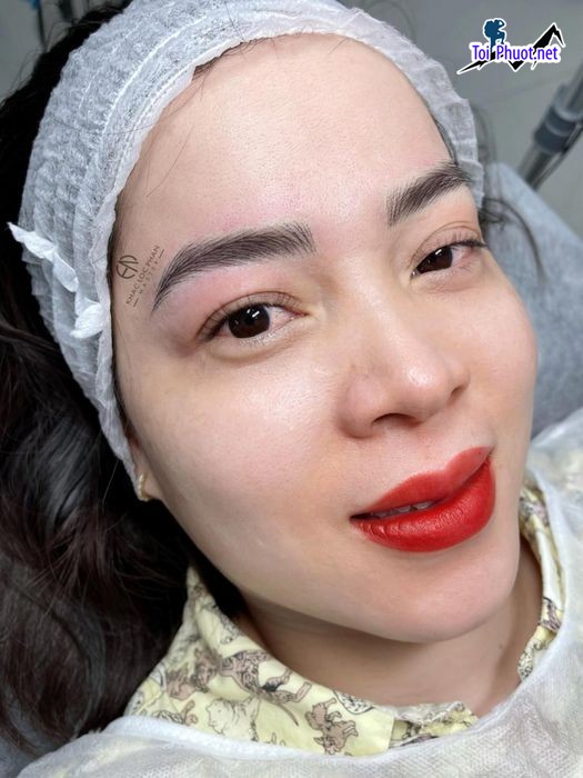 Top 9 Địa chỉ phun thêu, điêu khắc chân mày đẹp, uy tín nhất Thừa Thiên – Huế mực tốt (4)
