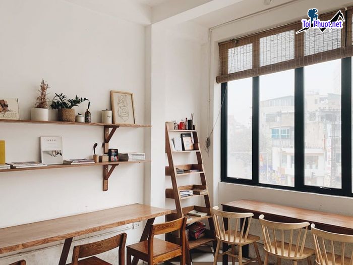 Top 9 Quán cà phê yên tĩnh, thích hợp tự học Quảng Ninh nhiều bạn yêu thích (3)