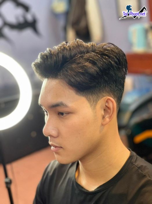 Top 9 Tiệm cắt tóc nam đẹp nhất tại Quảng Ngãi khiến bạn phong cách và cuốn hút (2)