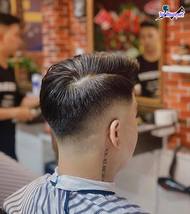 Top 9 Tiệm cắt tóc nam đẹp nhất tại Quảng Ngãi khiến bạn phong cách và cuốn hút (6)