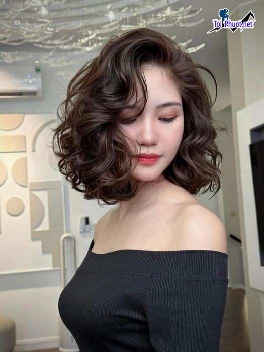 Top 9 Tiệm cắt và tạo kiểu tóc đẹp nhất Ninh Bình Đội ngũ nhân viên nhiệt tình (5)