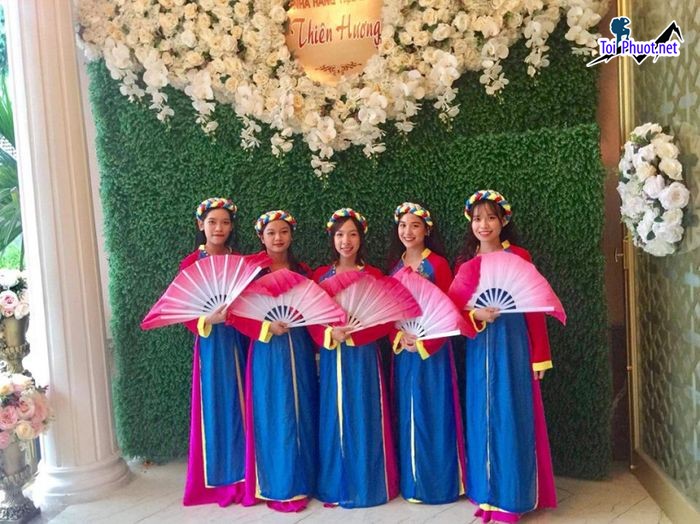 Top Cửa hàng cho thuê trang phục biểu diễn giá rẻ uy tín nhất tại Thừa Thiên – Huế uy tín cao (4)
